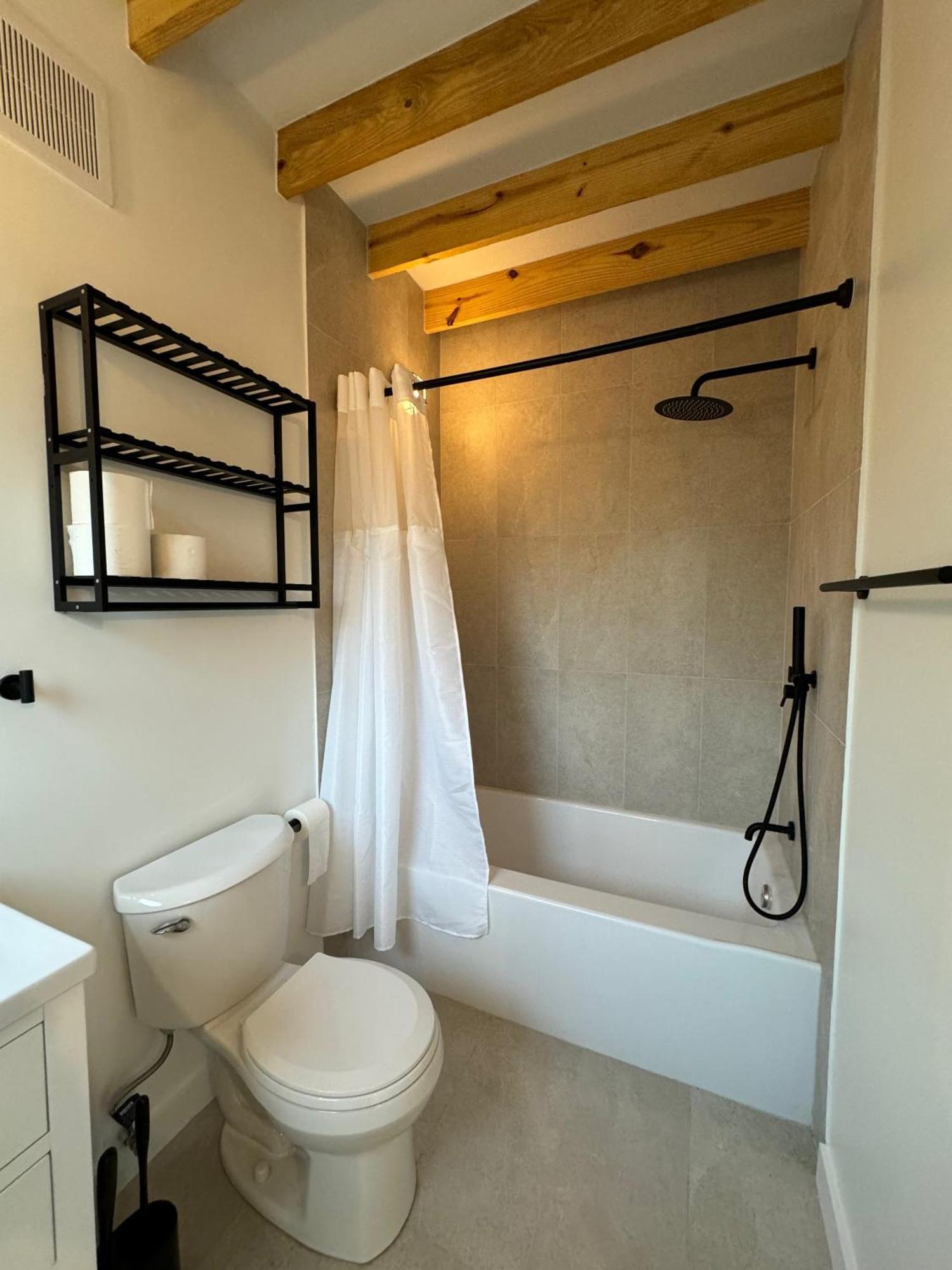 Stay In Babia - Luxury Cabins - Sam Houston National Forest มอนต์โกเมอรี ภายนอก รูปภาพ